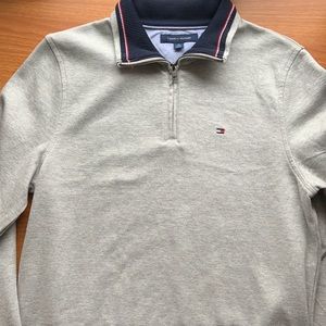 Tommy Hilfiger gray sweater